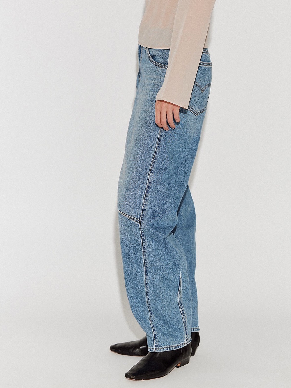 Levi’s Baggy Dad Barrel Jean - Picture 4 of 4